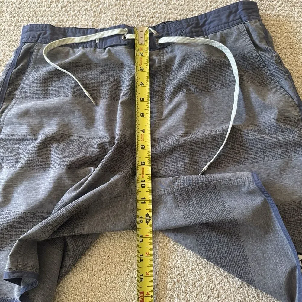 Vuori Men's Gray Polka Dot Board Shorts Size 32 Drawstring Waist Swim